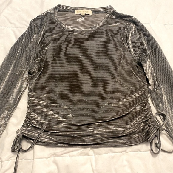 Madden Girl Shimmer Top - Picture 1 of 2